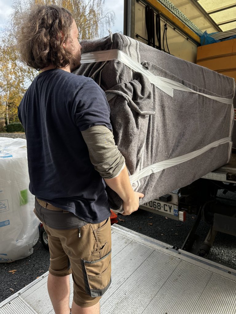 demenagement ouistreham canape couverture protection